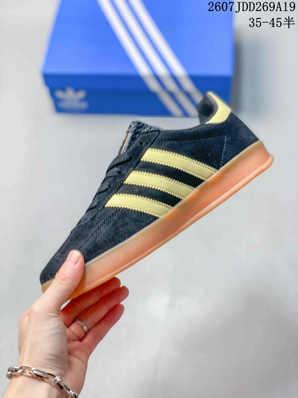 Adidas Originals Gazelle Black Gold Sneakers JI1371