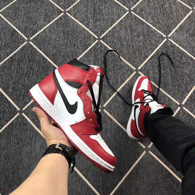 Air Jordan 1 High-Top Sneakers Black Red White
