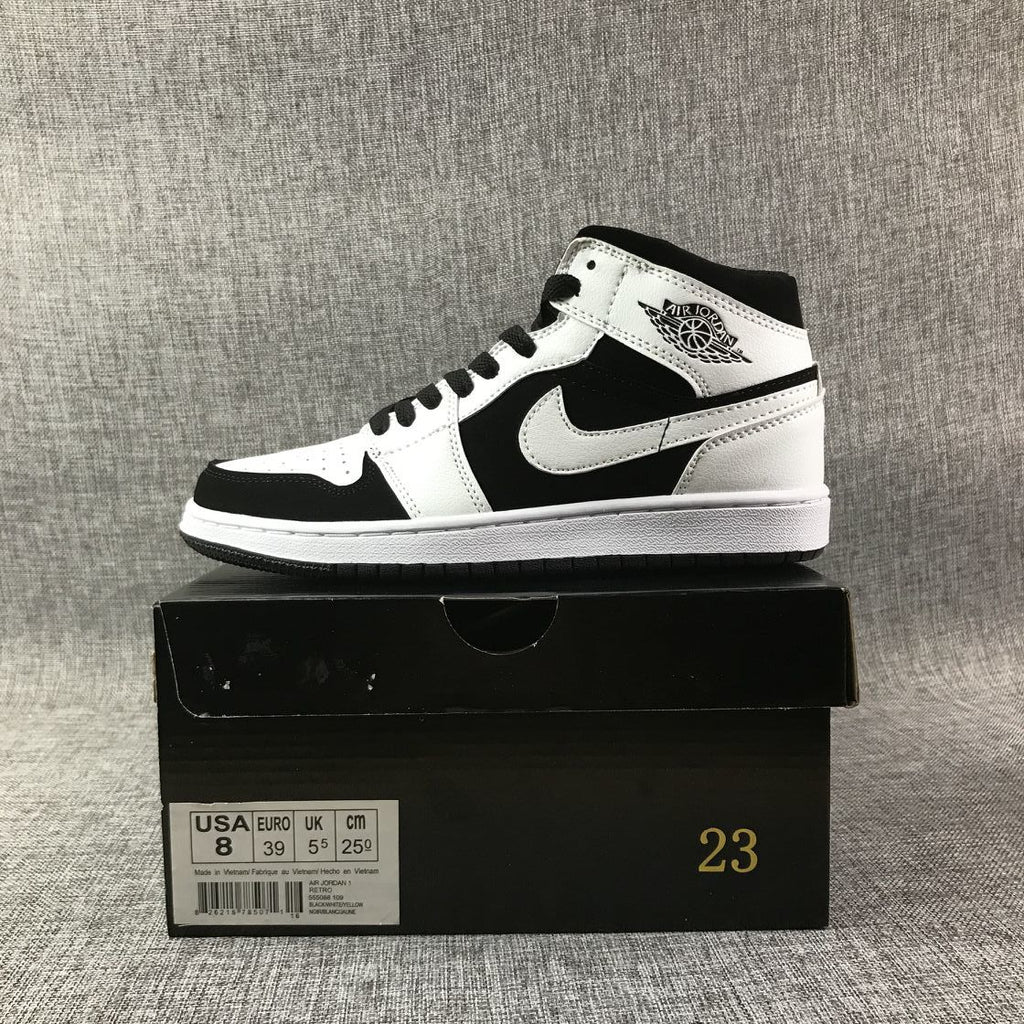 Jordan Air Jordan 1 Mid Panda Black White 554724-113