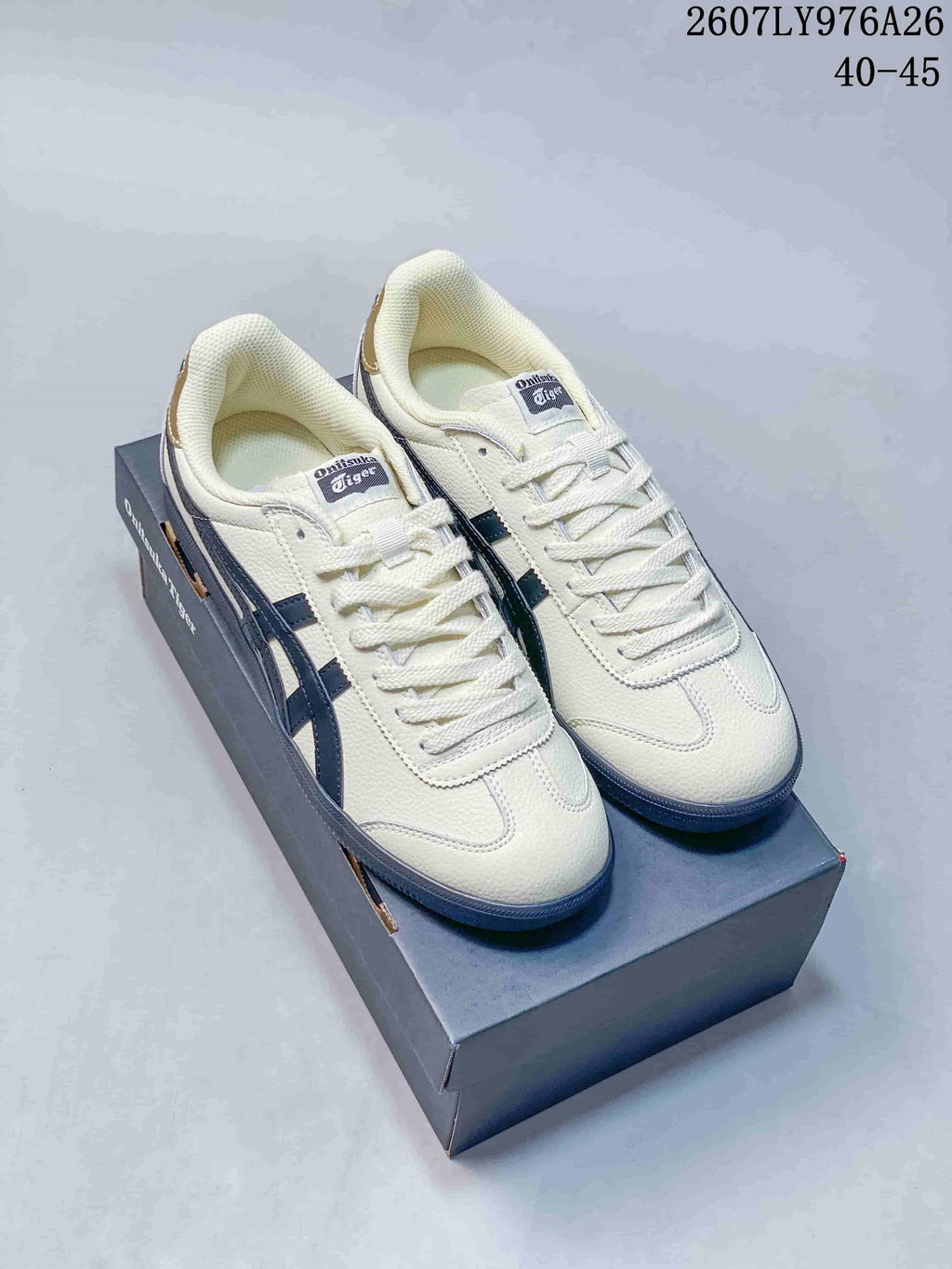 Onitsuka Tiger Tokuten Low-Top Sneakers