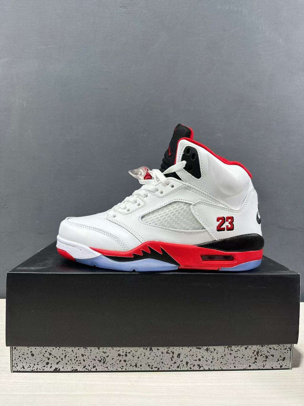 Jordan Air Jordan 5 Fire Red Black Tongue Sneakers White Red