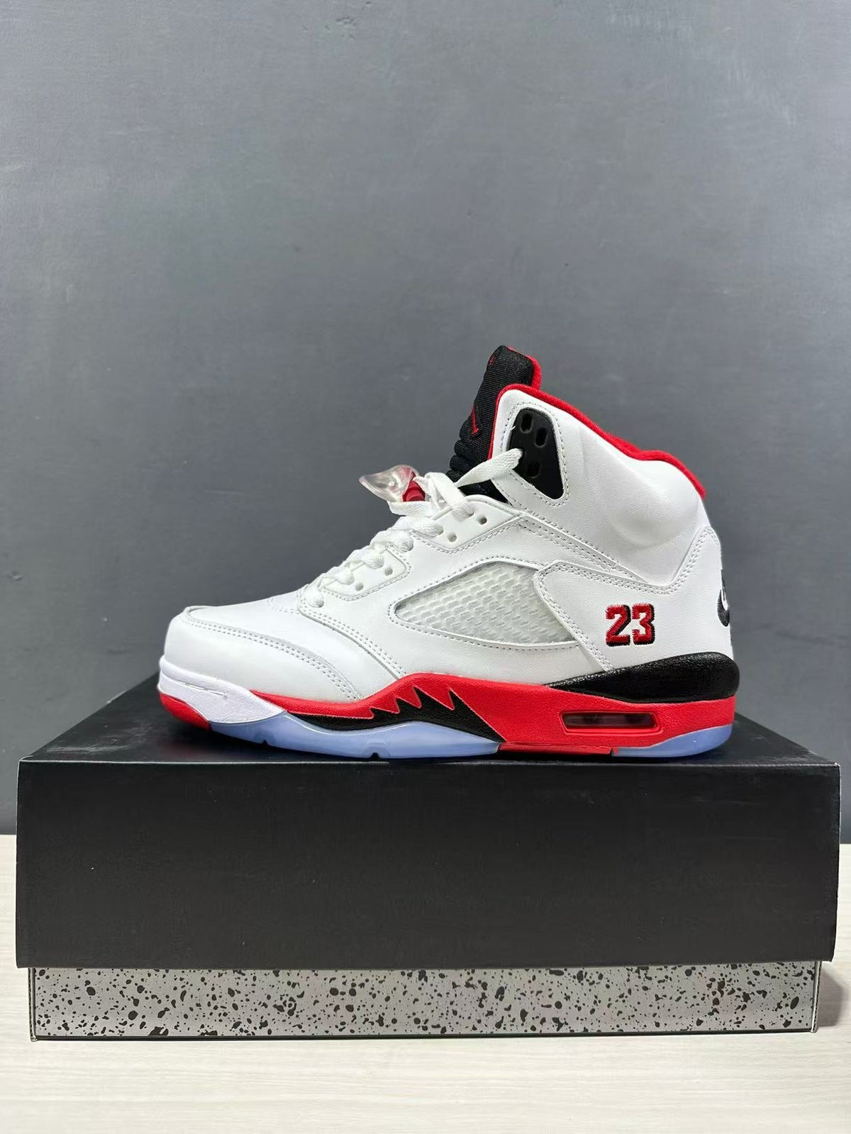 Jordan Air Jordan 5 Fire Red Black Tongue Sneakers White Red