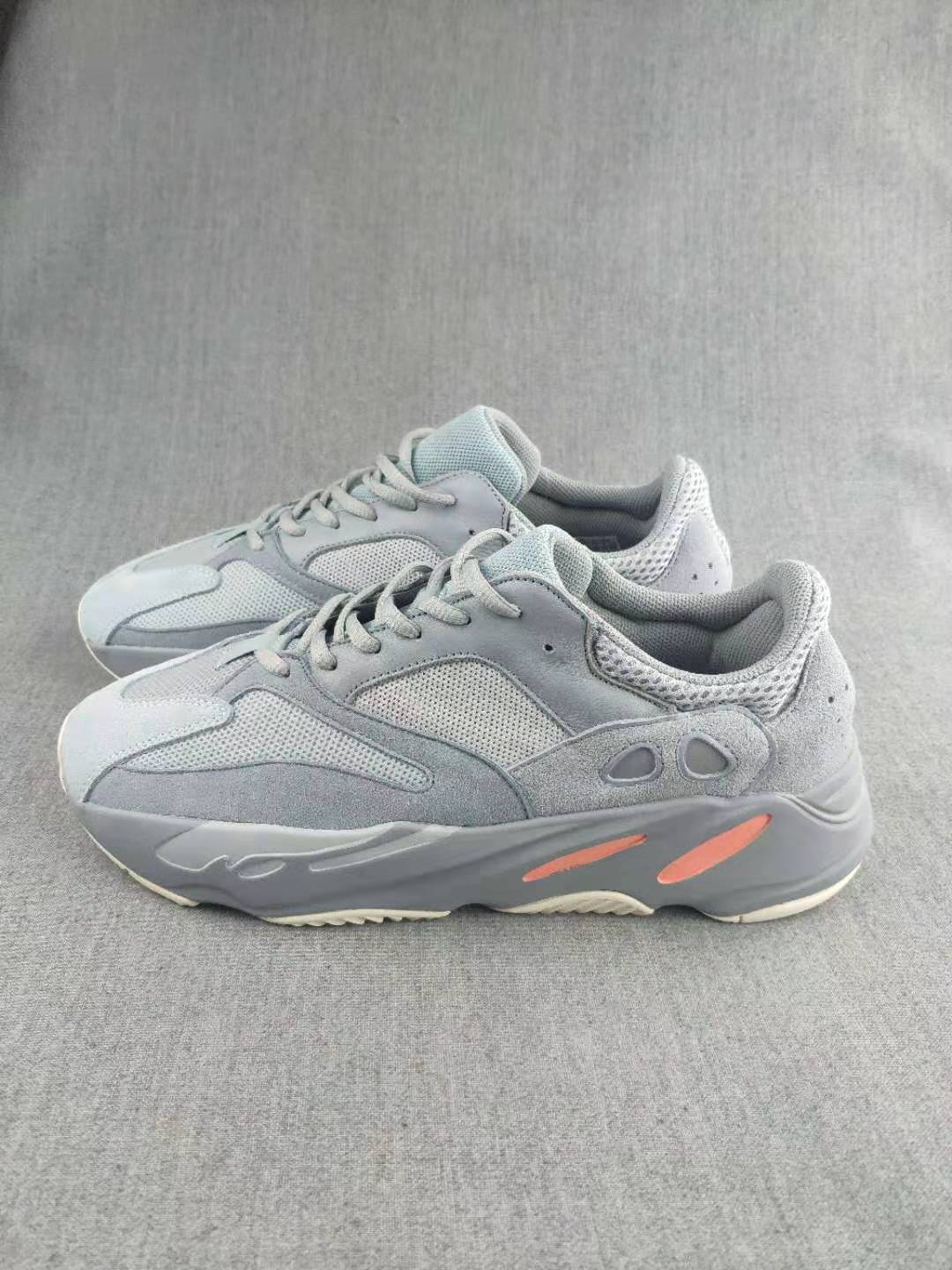 700 Gray and Coral Low-Top Sneakers