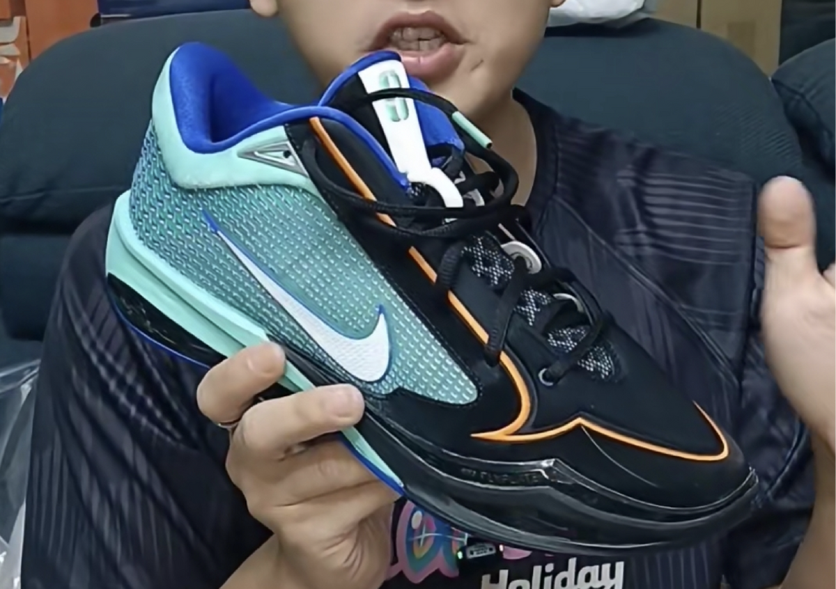 Nike 518-3 Sneakers Blue and Black