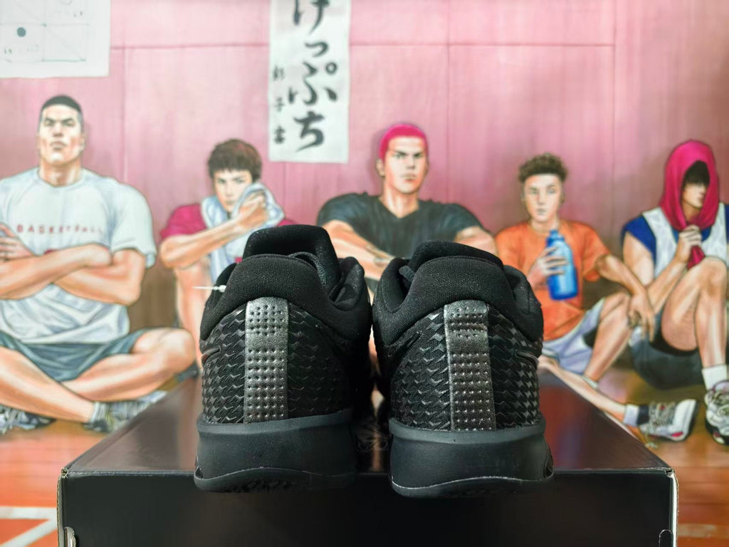 Nike Black Basketball Sneakers