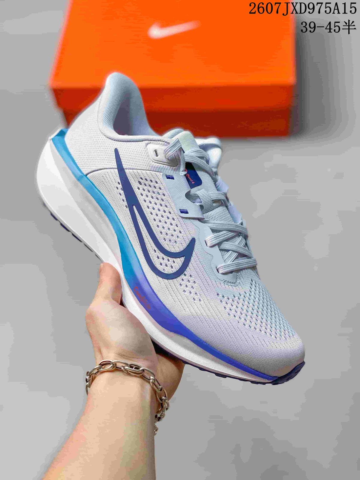 Nike Quest 6 Low-Top Running Sneakers