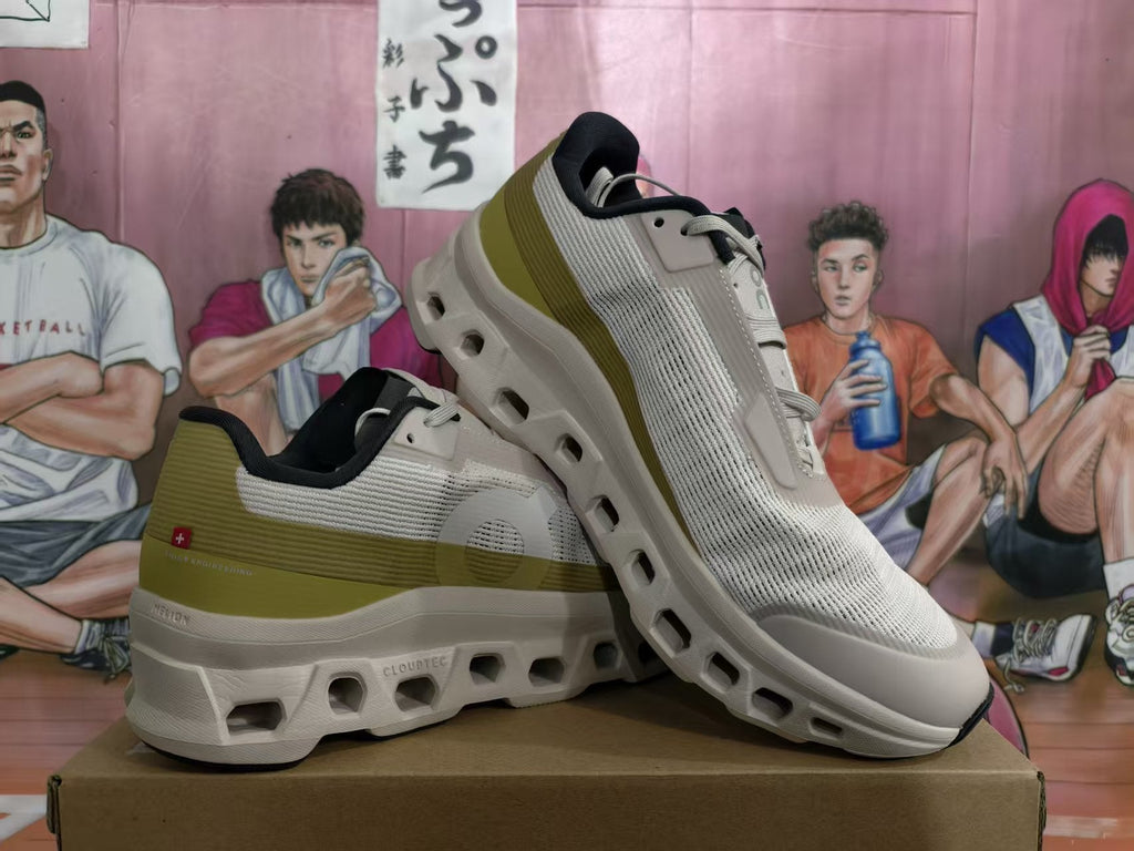 On Cloud Sneakers Gold Grey White