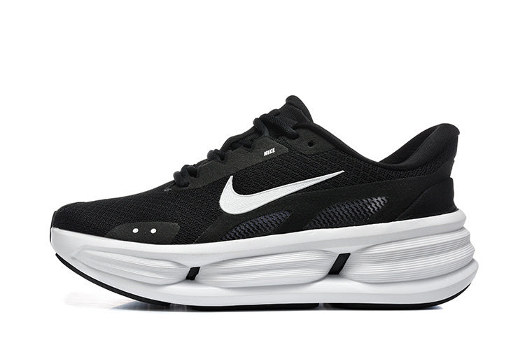 Nike Comfort Ride EasyOn Black and White Sneakers