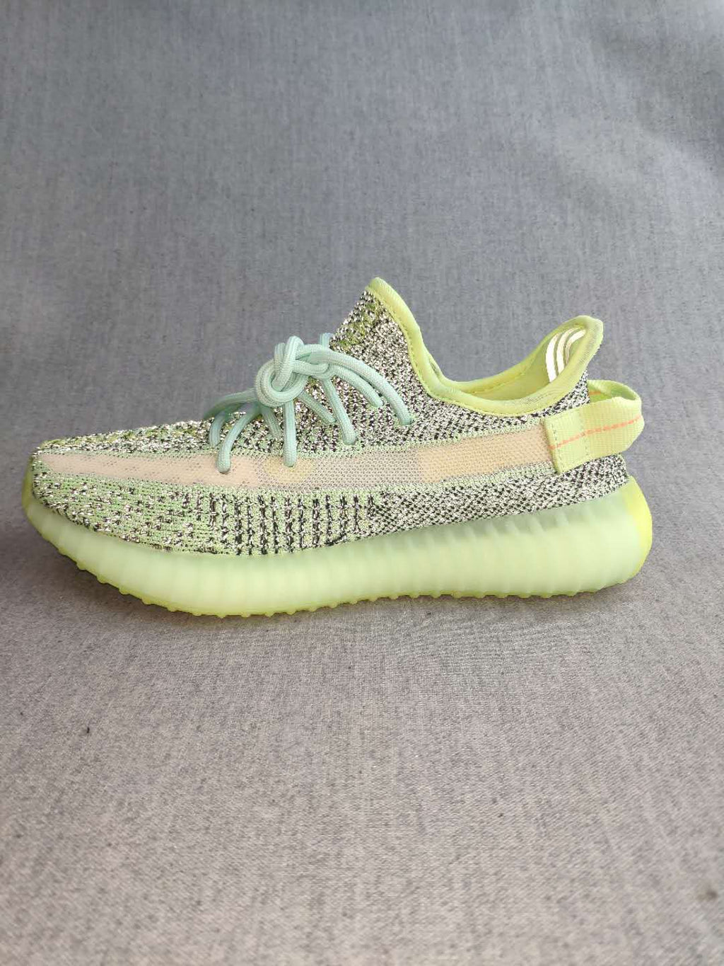 Yeezy 350 V2 Sneakers Green Black Knit