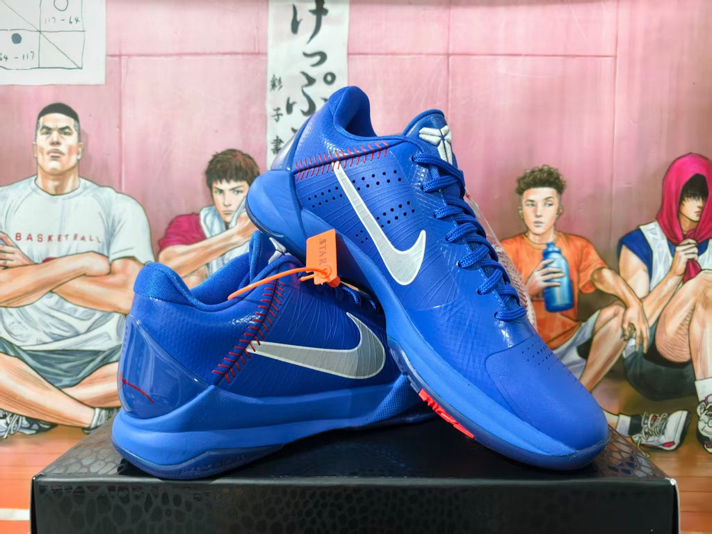Nike Kobe Basketball Shoes in Blue