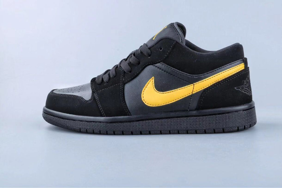 Jordan Air Jordan 1 Low Black Yellow 553558-071 Sneakers