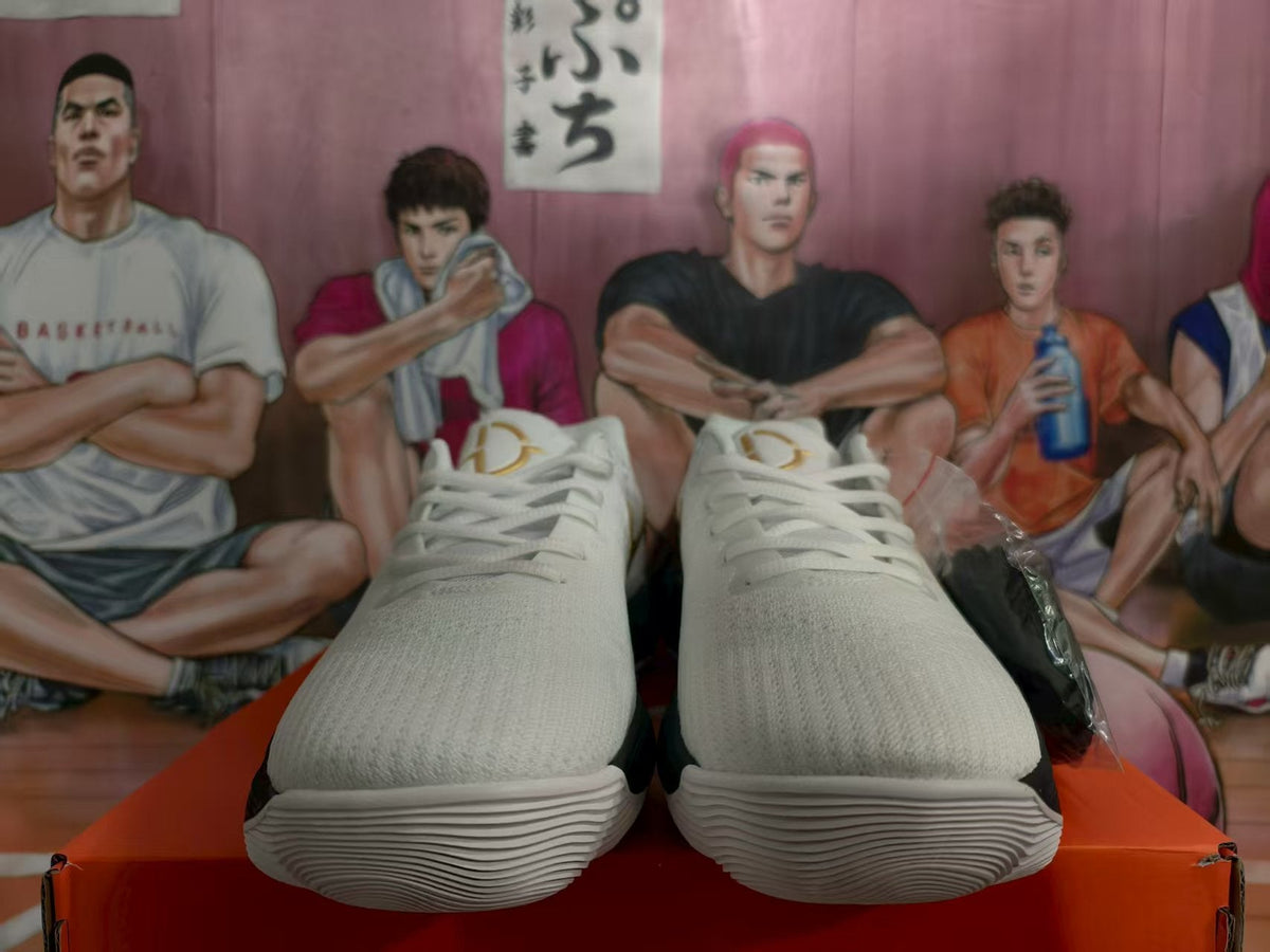 Nike White Black Gold Low-Top Sneakers