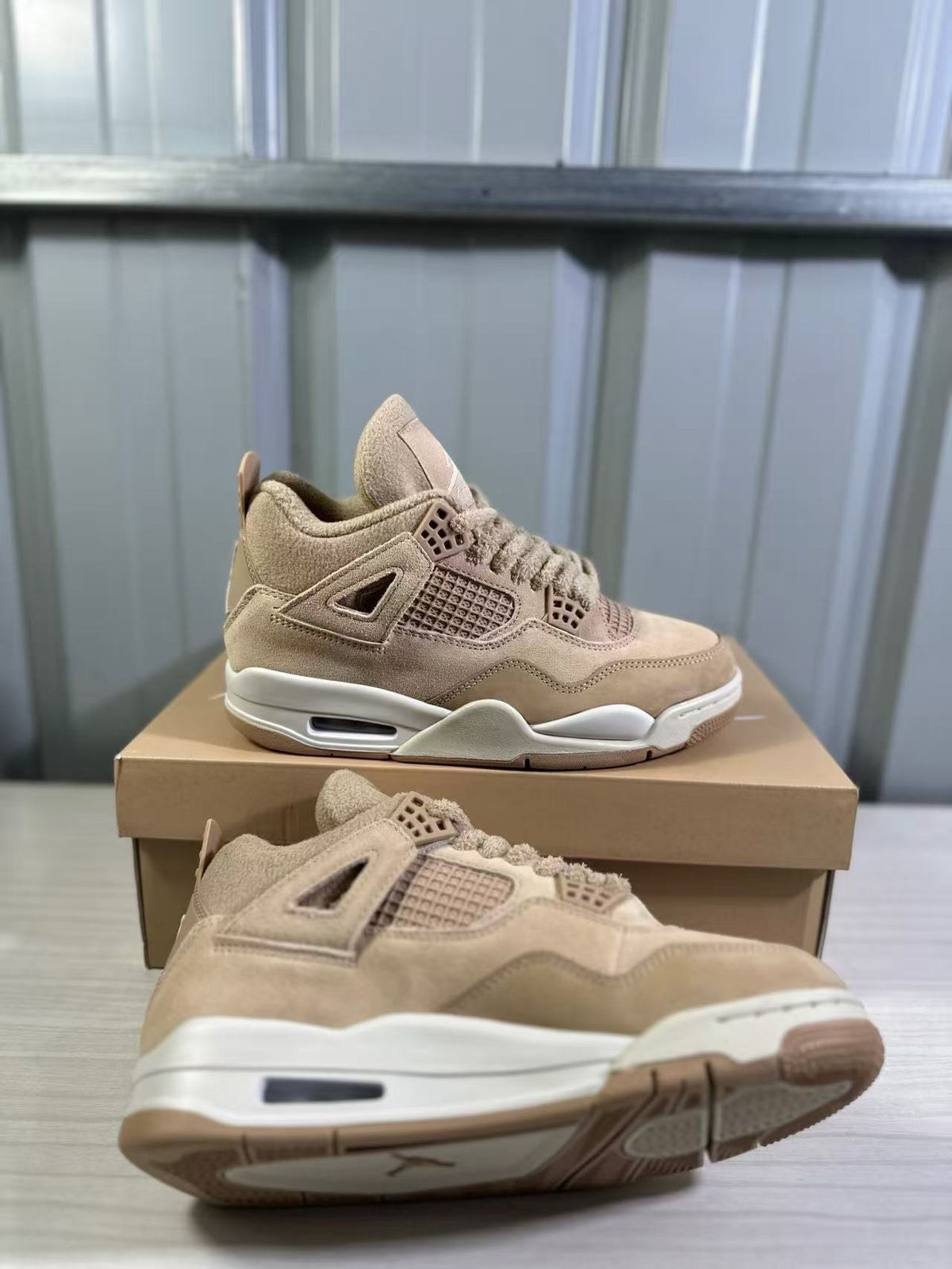 Jordan Air Jordan 4 Retro Tan Sneakers HV0823-200