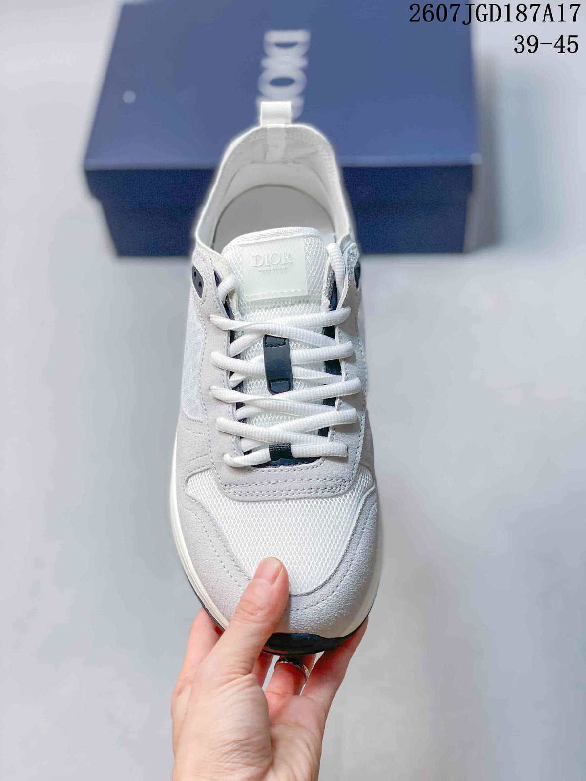 Dior B25 Runner Low-Top Sneakers White and Gray 2607JGD187A17