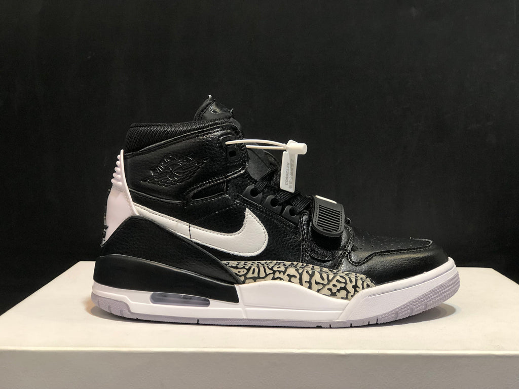 Jordan Air Jordan Legacy 312 Black White AV3922-001