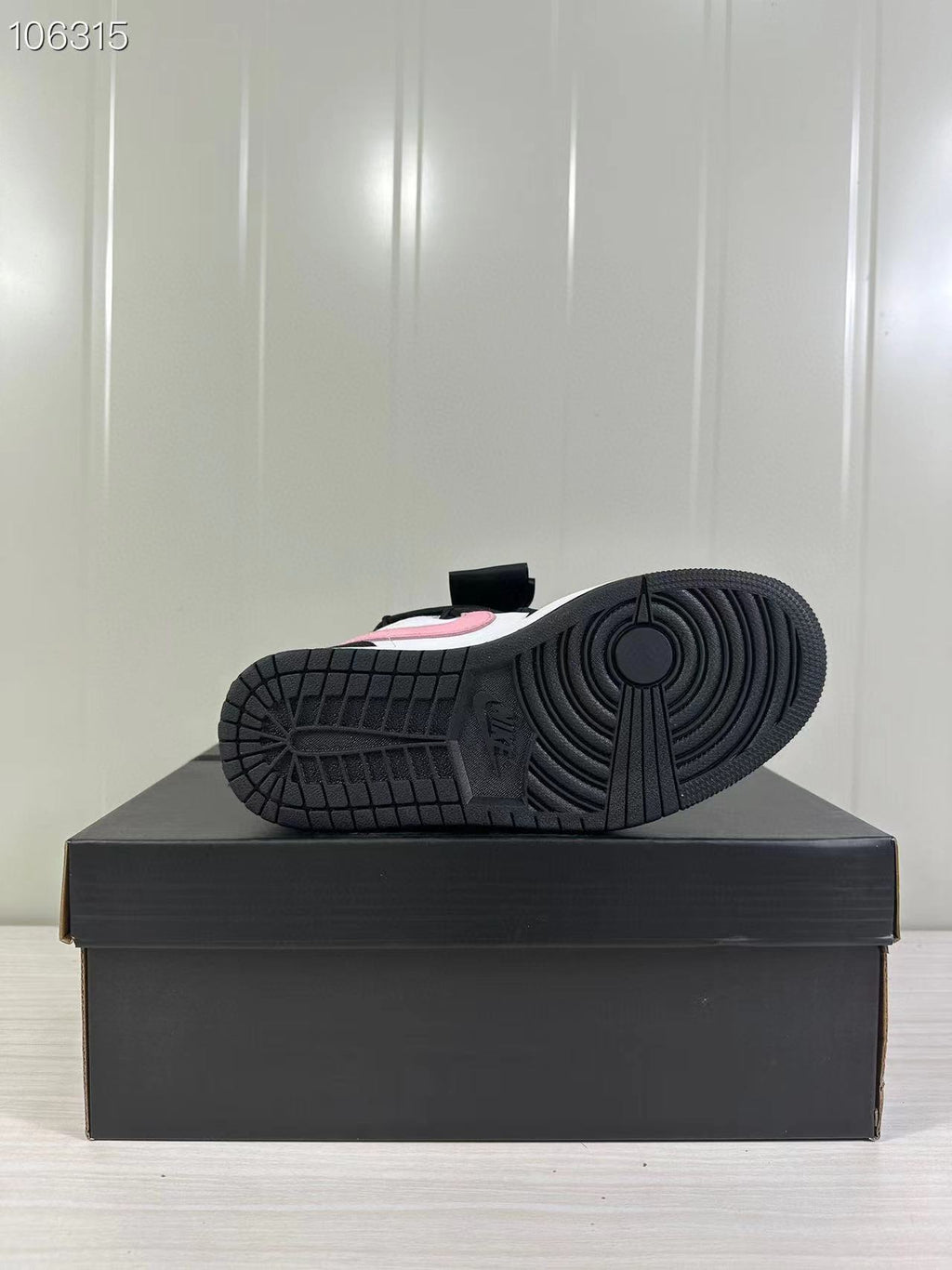 Jordan Air Jordan 1 Low SE GS Black Pink DX4374-008