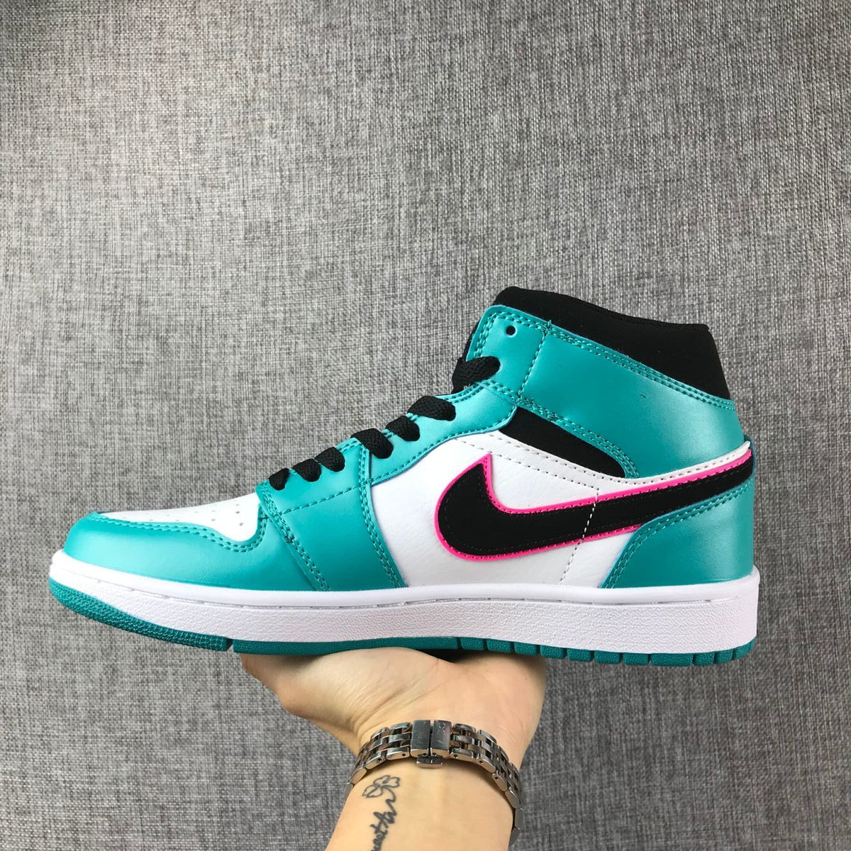 Jordan 1 Mid South Coast Teal White Sneakers 852542-306
