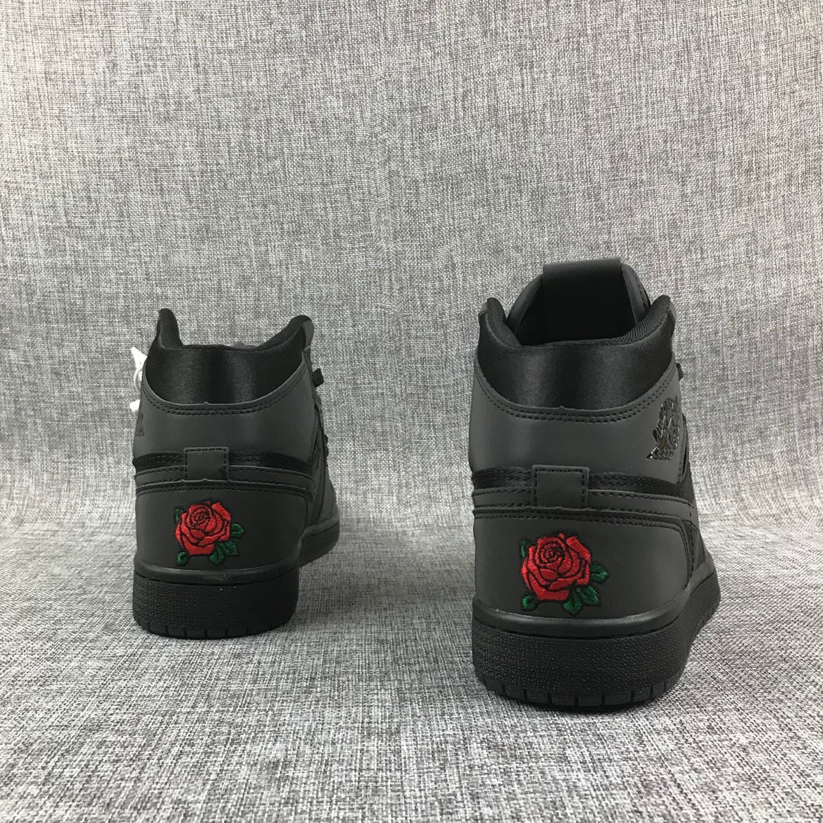 Jordan Air Jordan 1 High Black Rose Sneakers