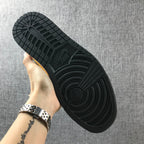 Jordan Air Jordan 1 Mid Yellow Black White 554724-700