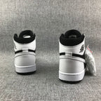 Jordan Air Jordan 1 High Black and White Sneakers 554724-113