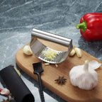 Stainless Steel Garlic Press Ring Manual Garlic Crusher and Mincer Kitchen Tool for Home Cooking
