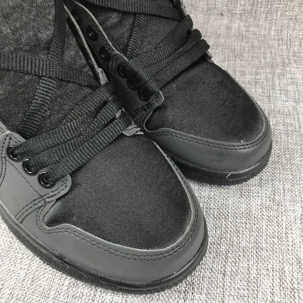 Jordan Air Jordan 1 High Black Rose Sneakers